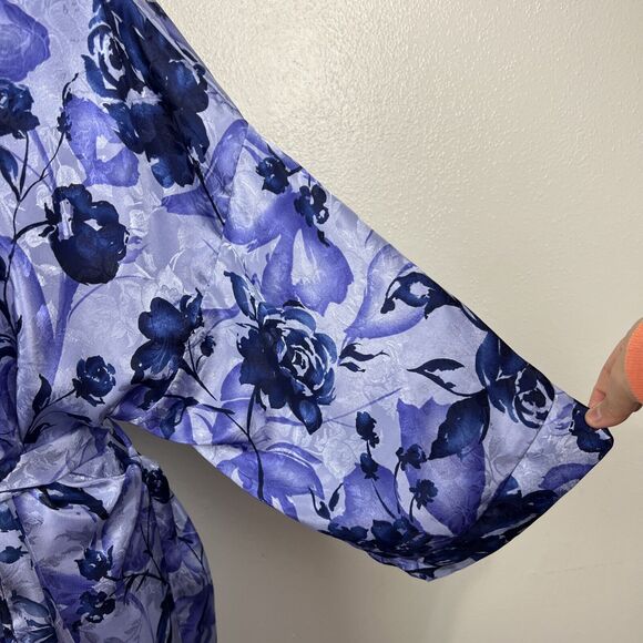 LA Intimates Robe Women Medium Blue Purple Floral Satin Belted Kimono Sleepwear - Picture 10 of 13